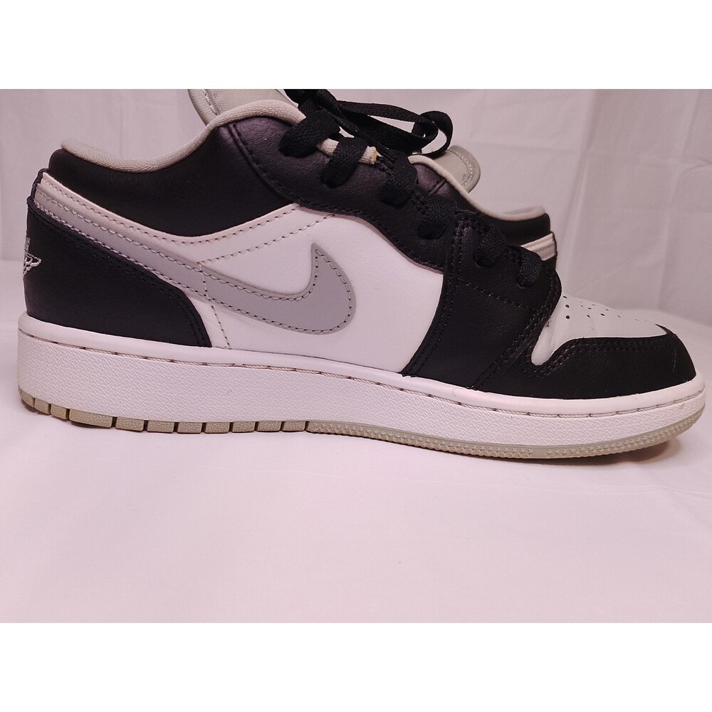 Nike Air Jordan 1 Low - Picture 6 of 13